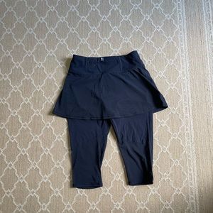 Sweaty Betty. Exercise Capri with skirt. Athletic.